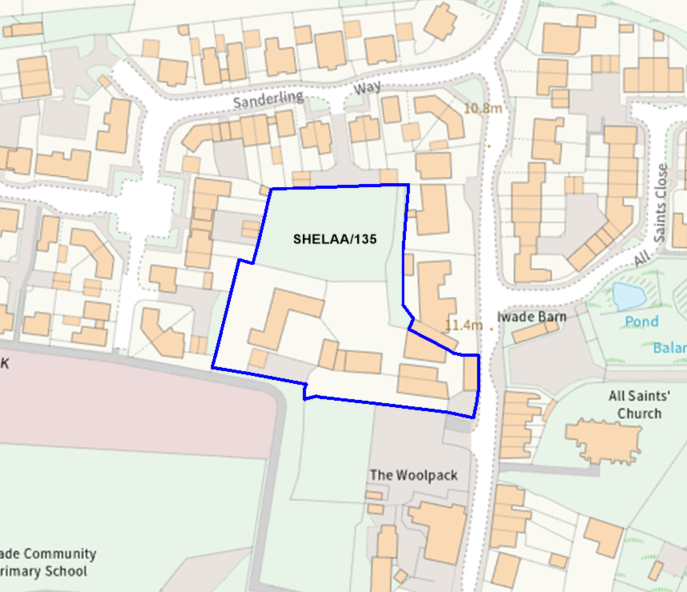A map showing the location of SHELAA/135 outlined in blue